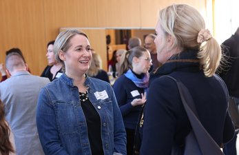 Publikum im Foyer Publikum im Foyer -Jahrestagung24, Foto: Markus Lutz - SCHULEWIRTSCHAFT Saarland